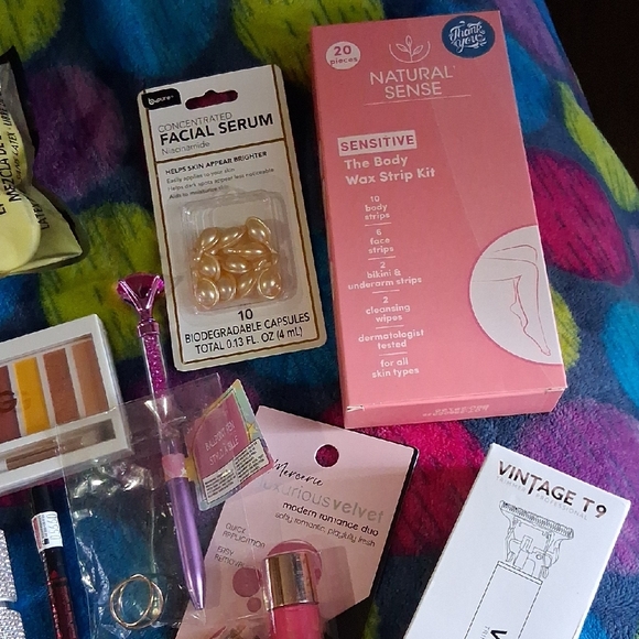 18 ITEM BUNDLE COMPLETE WITH PROFESSIONAL HAIR TRIMMER.LOTS MORE!!! - Picture 4 of 8